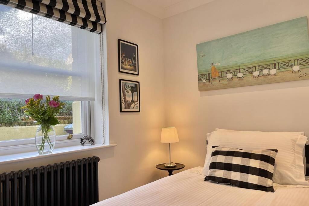 Lavender Apartment - Spacious Apartment Close To The Beach Deal Eksteriør bilde