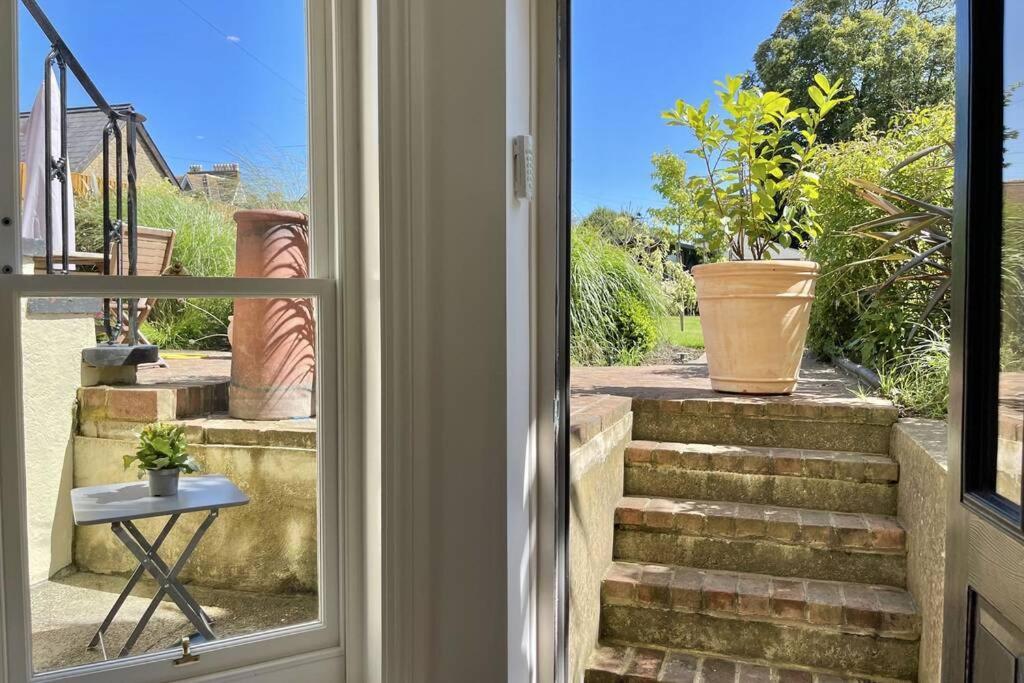 Lavender Apartment - Spacious Apartment Close To The Beach Deal Eksteriør bilde