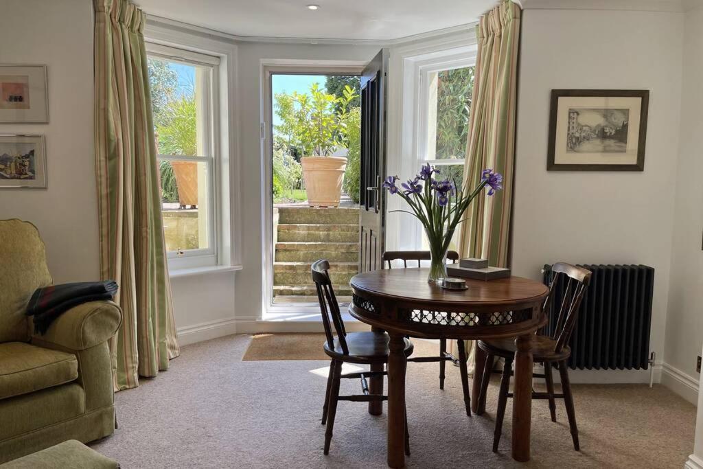 Lavender Apartment - Spacious Apartment Close To The Beach Deal Eksteriør bilde